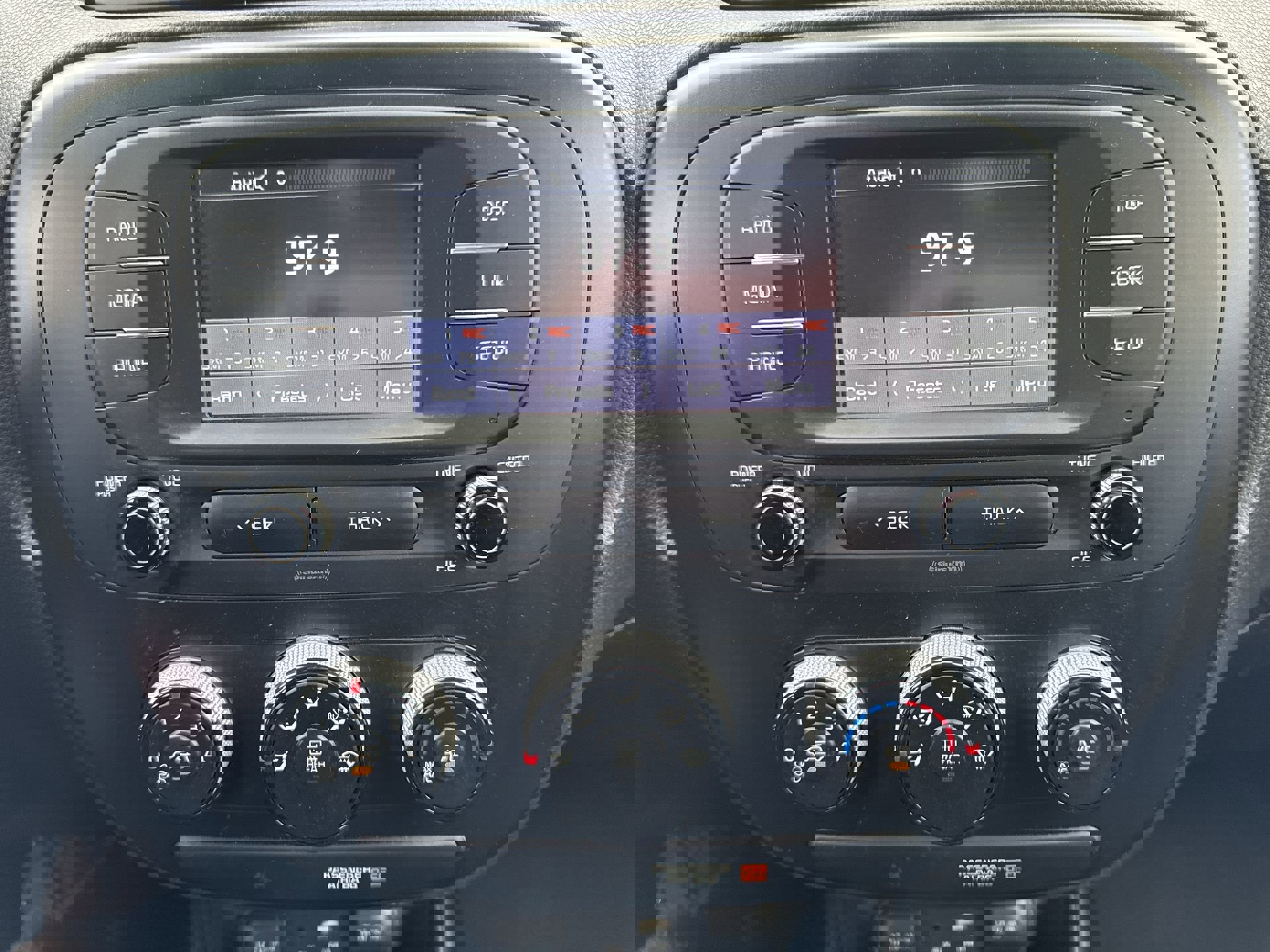 Used 2019 Kia Soul Base image 16