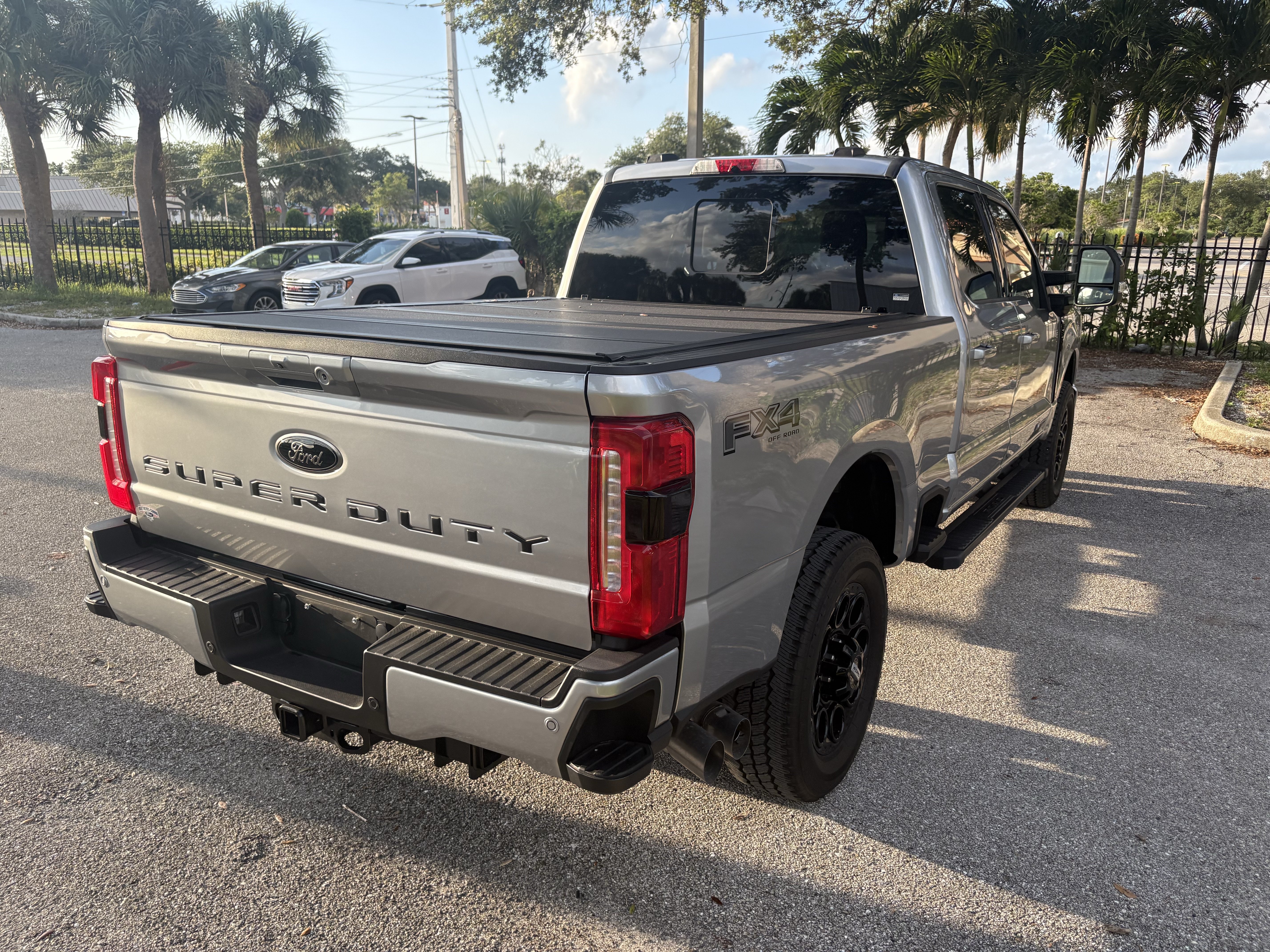 Used 2024 Ford F350 Lariat w/ Black Appearance Package AWD/4WD image 7