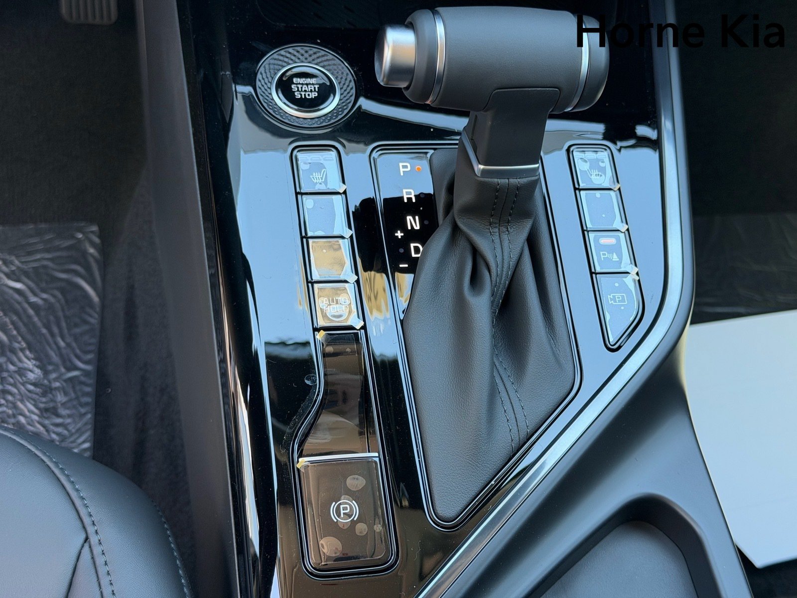 New 2026 Kia Niro EX FWD image 18