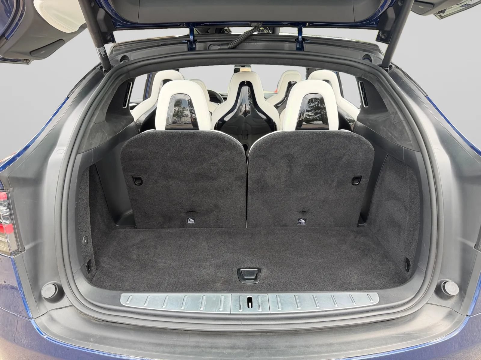 Used 2017 Tesla Model X 90D AWD/4WD image 27
