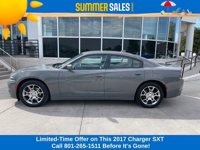 Used 2017 Dodge Charger SXT AWD/4WD image 2
