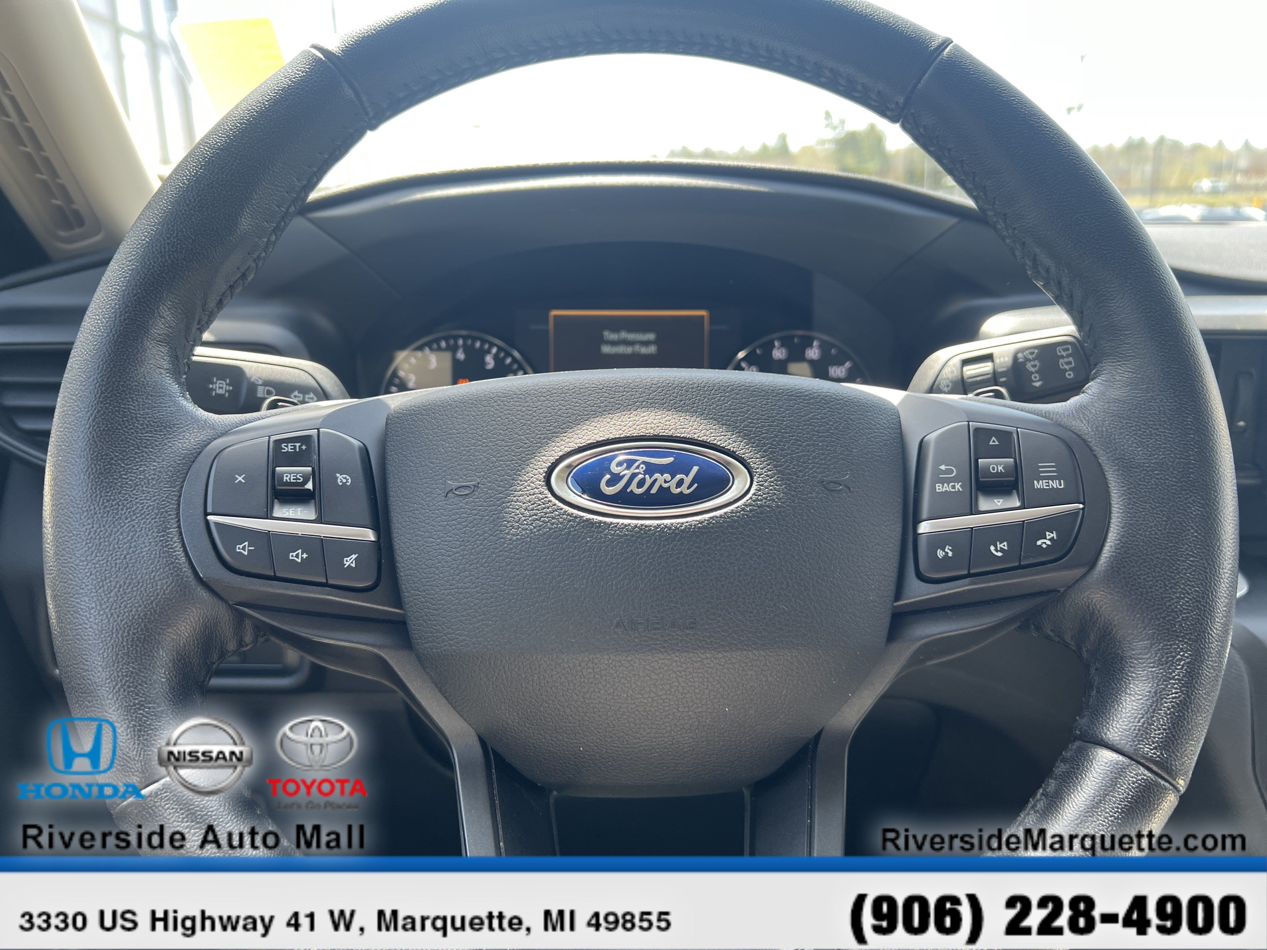 Used 2020 Ford Explorer XLT w/ Class III Trailer Tow Package AWD/4WD image 21