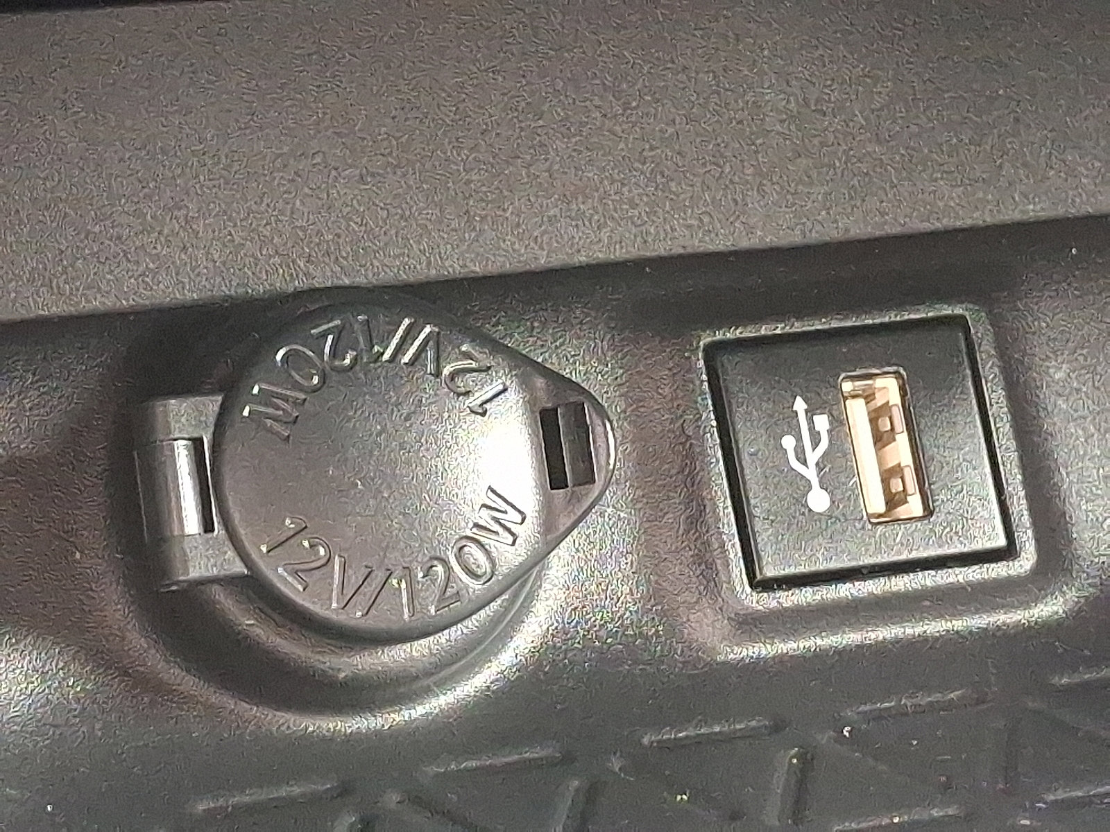 Certified 2024 Toyota RAV4 XLE image 25