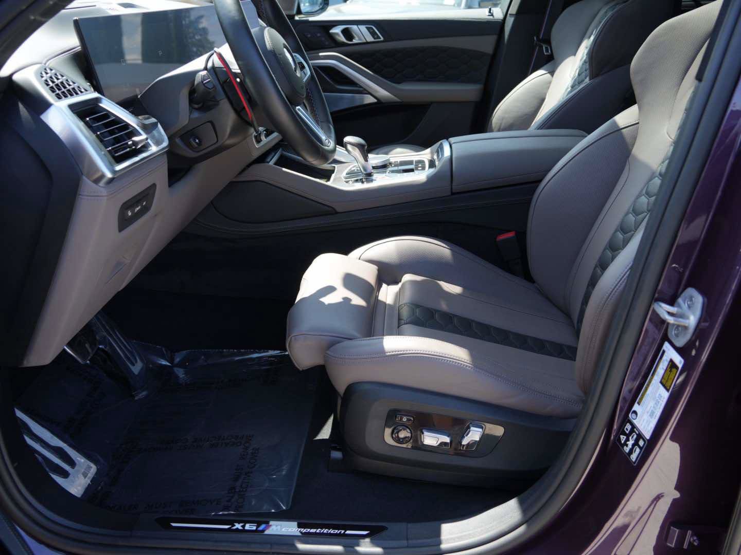 Used 2025 BMW X6 M Competition w/ Executive Package AWD/4WD image 16