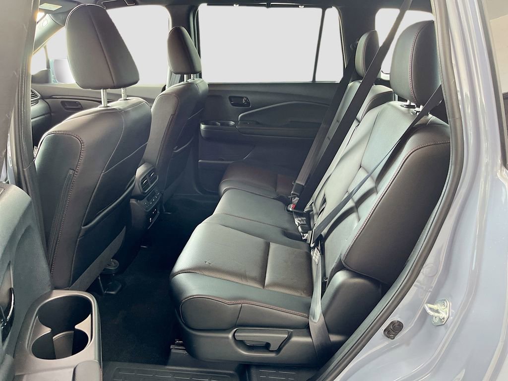 Used 2024 Honda Passport Black Edition image 25