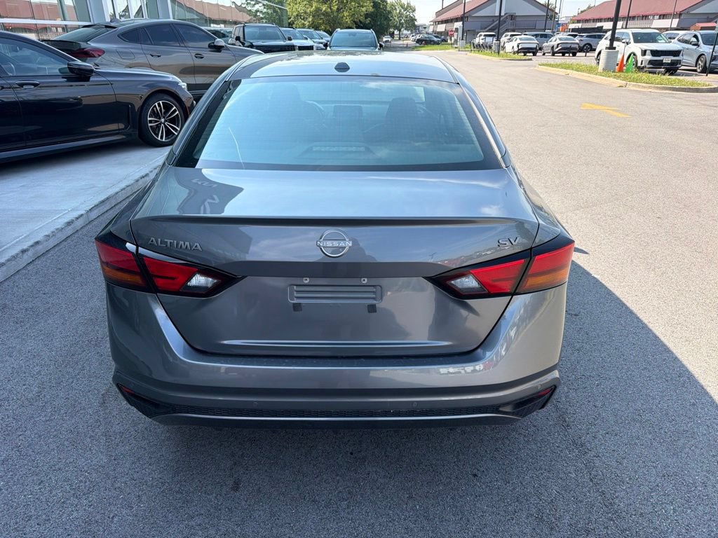 Used 2024 Nissan Altima 2.5 SV FWD image 5