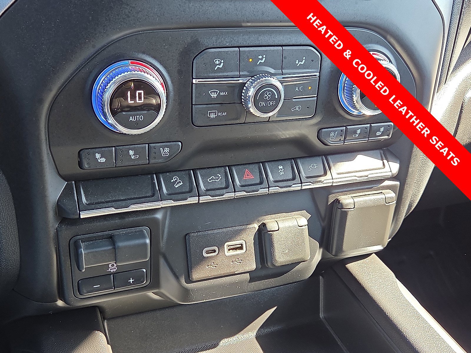 Used 2022 GMC Sierra 1500 SLT w/ SLT Premium Package image 19