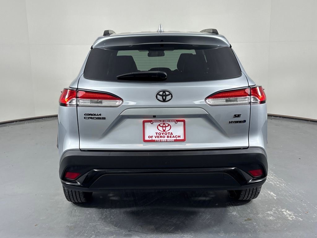 Certified 2023 Toyota Corolla Cross SE image 5