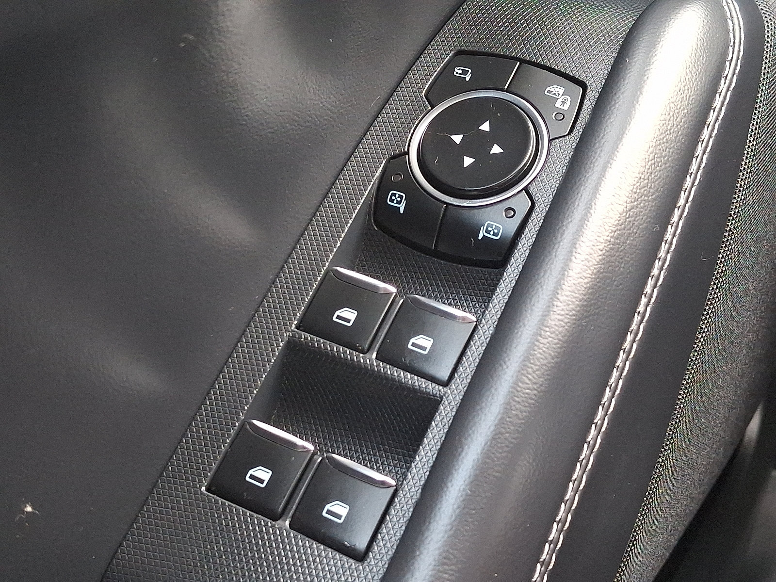 Used 2025 Ford Mustang Mach-E Select w/ Comfort Package Lite AWD/4WD image 25