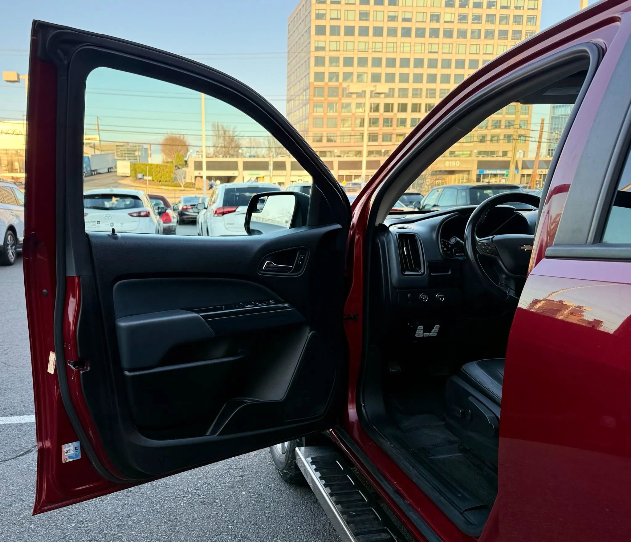 Used 2017 Chevrolet Colorado Z71 image 9