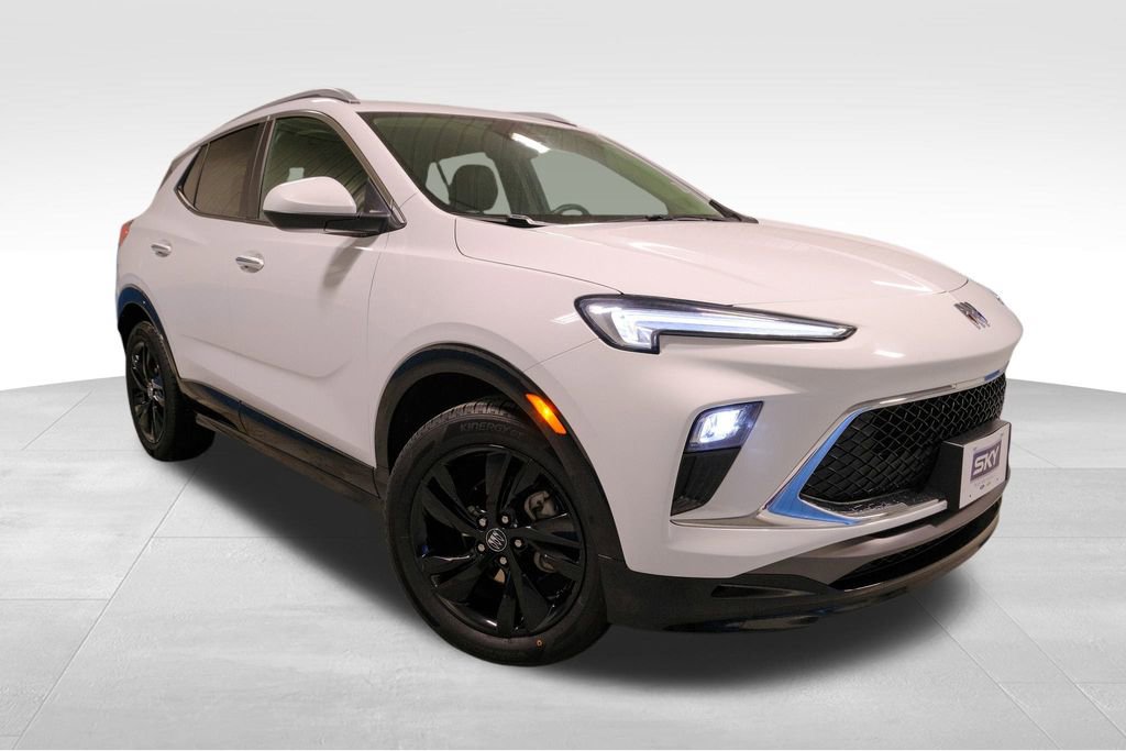 Used 2024 Buick Encore GX Sport Touring image 11