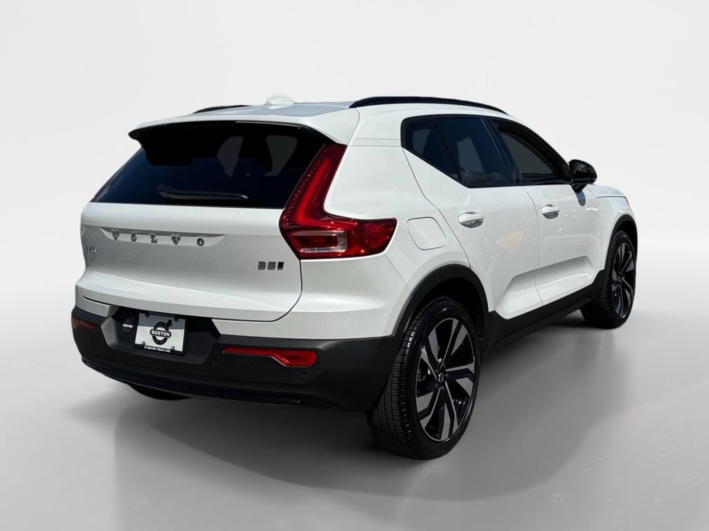New 2026 Volvo XC40 B5 Plus w/ Protection Package Premier AWD/4WD image 5