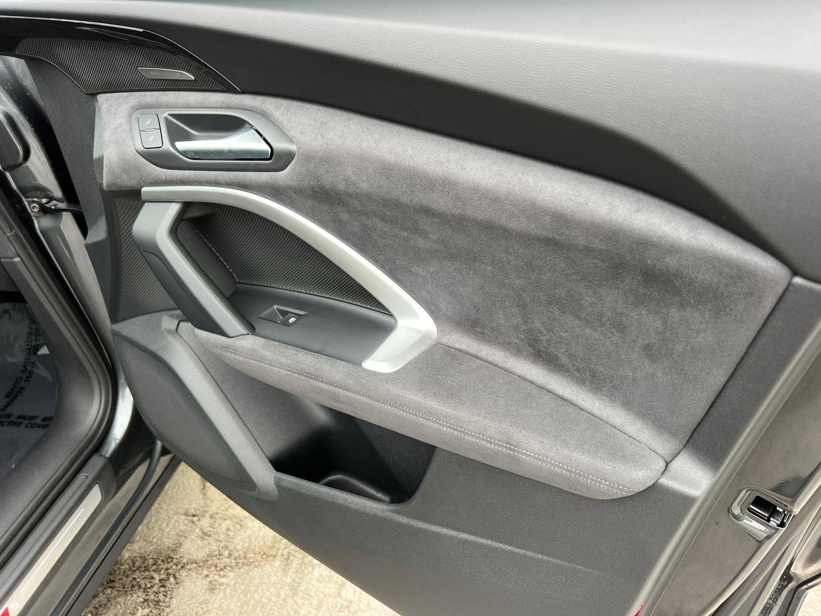 Used 2025 Audi SQ5 Premium Plus w/ Premium Plus Package image 14