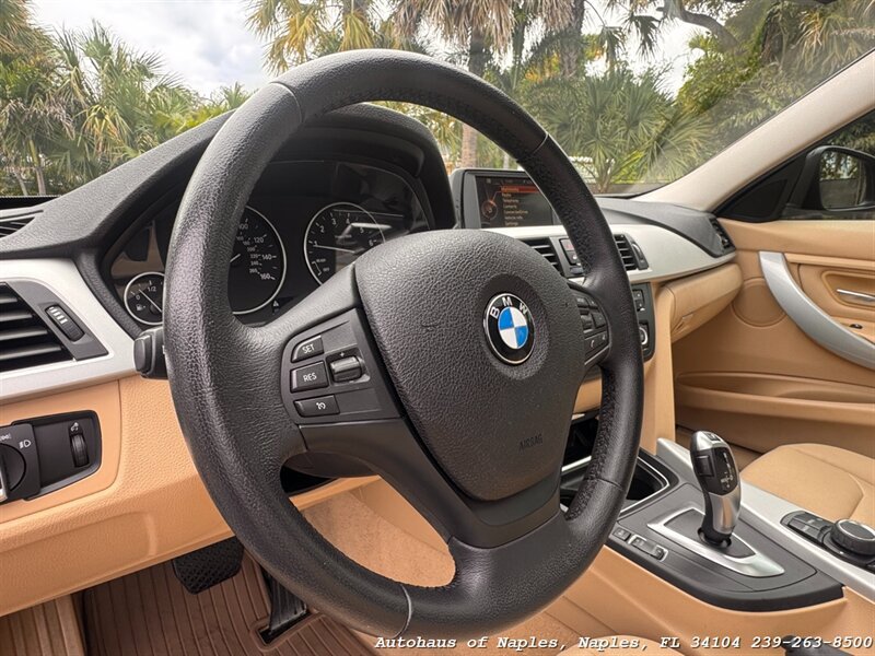 Used 2015 BMW 320i Sedan RWD image 12