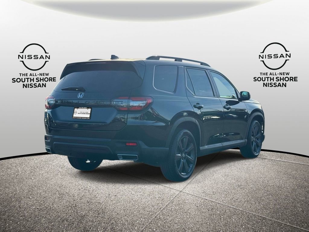 Used 2023 Honda Pilot Sport image 6