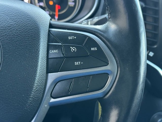 Used 2020 Jeep Cherokee Latitude w/ Cold Weather Group image 39