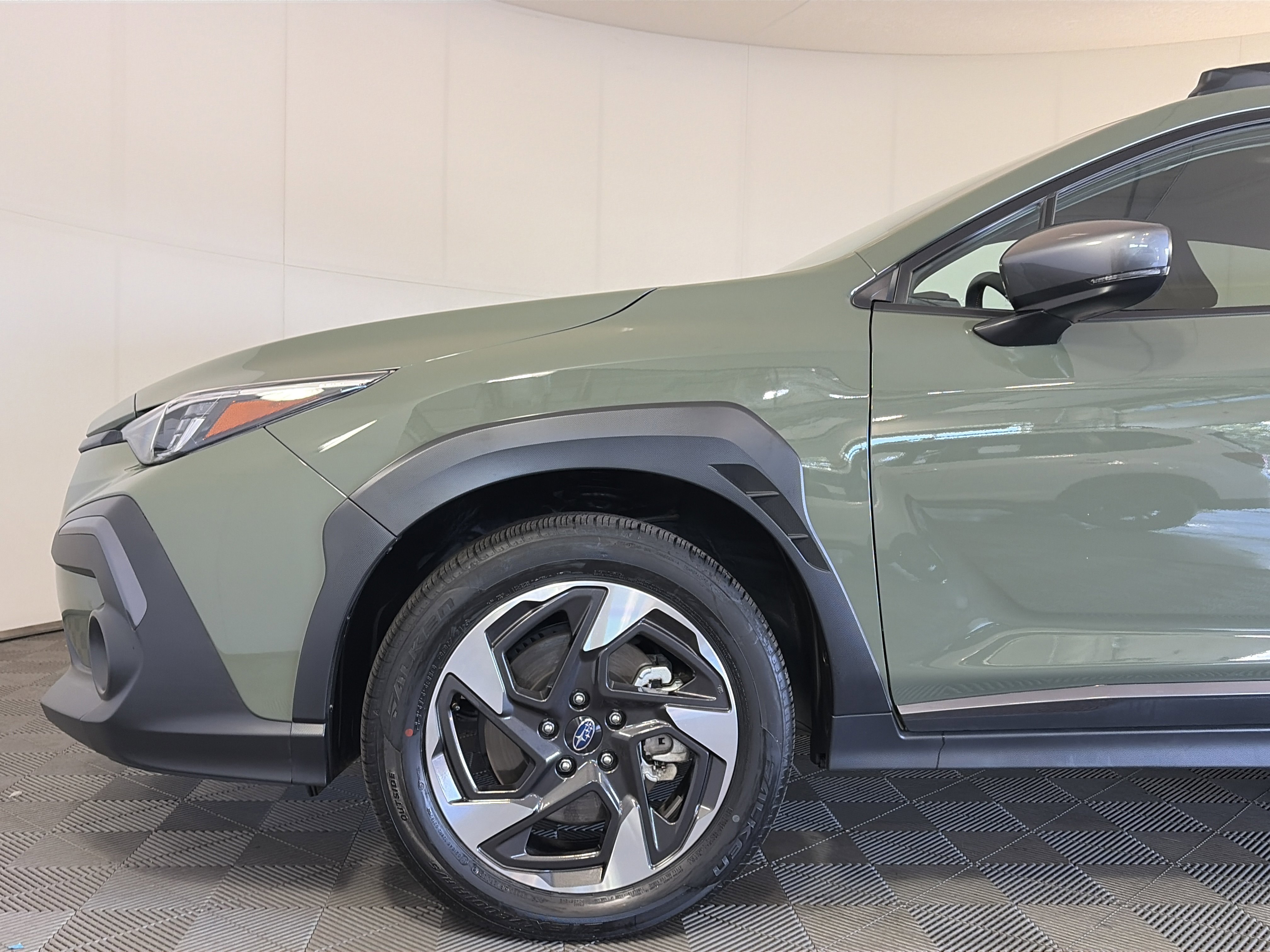 Used 2025 Subaru Crosstrek 2.5i Limited w/ Popular Package #3A image 10