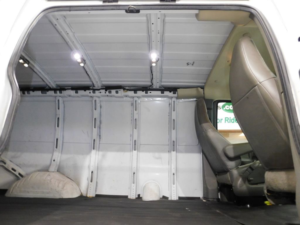 Used 2017 GMC Savana 2500 RWD image 84