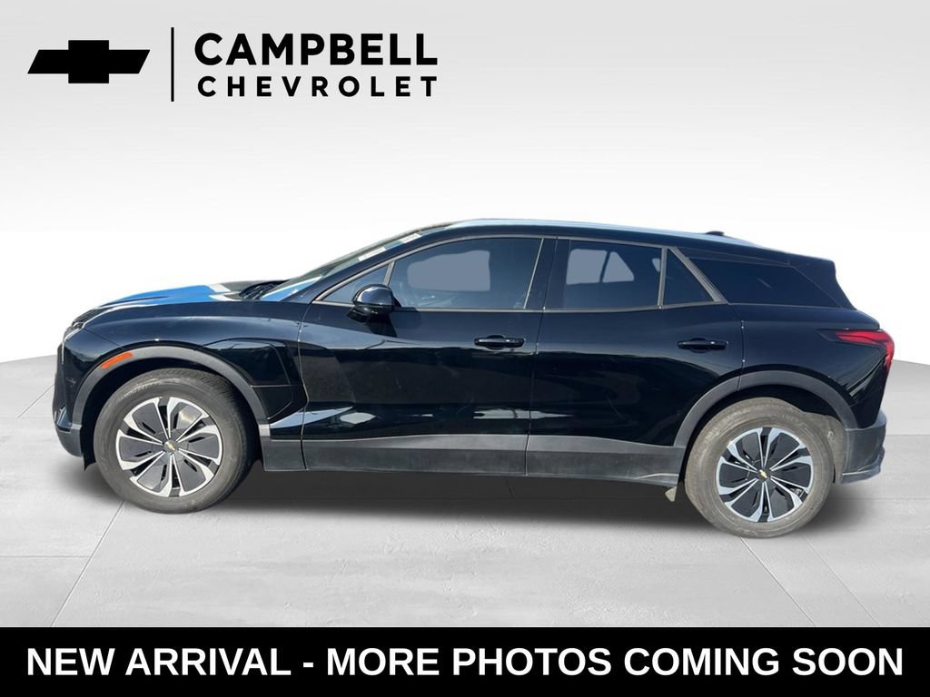 Used 2024 Chevrolet Blazer EV LT AWD/4WD image 2