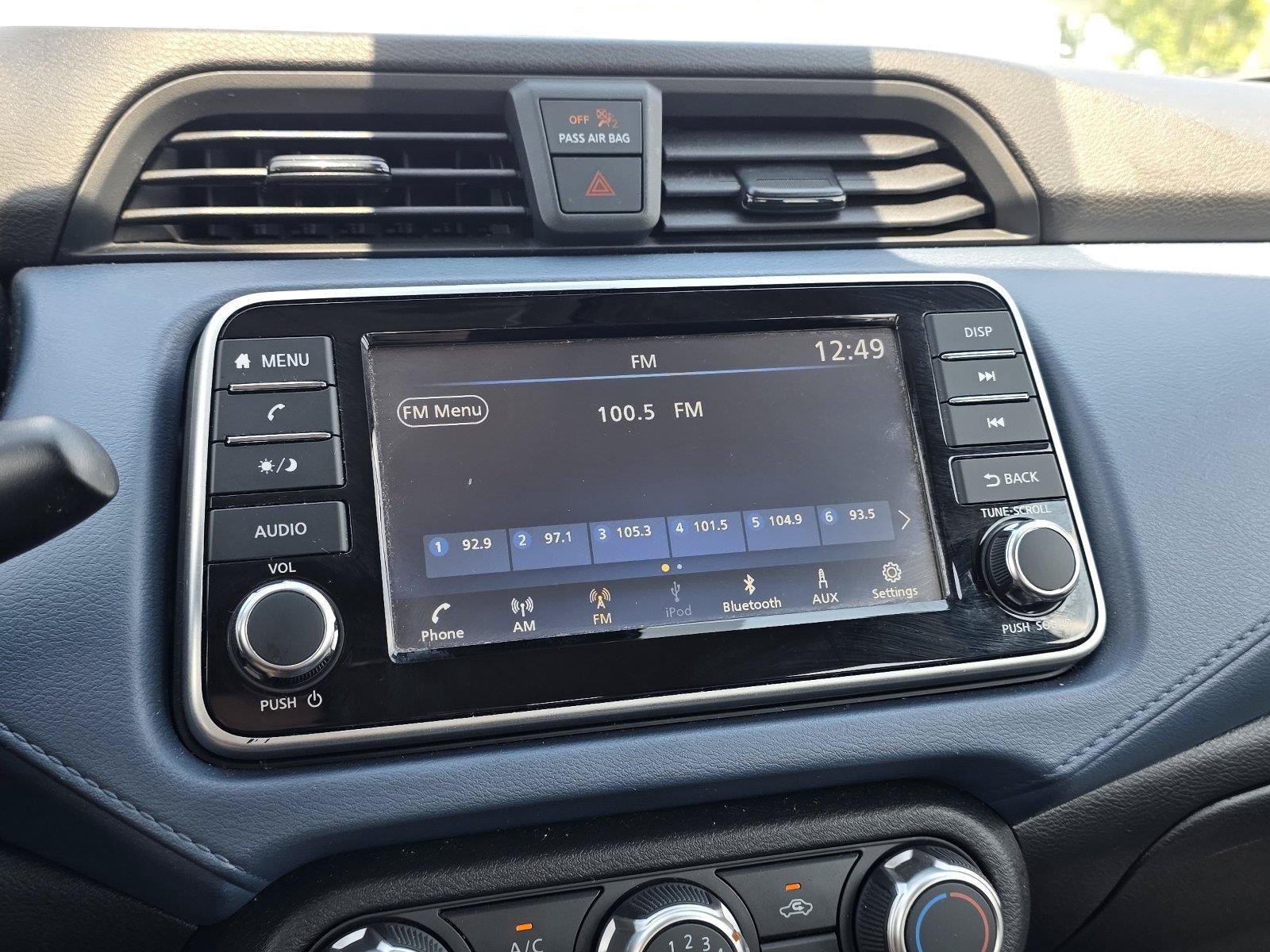 Used 2025 Nissan Versa SV FWD image 13