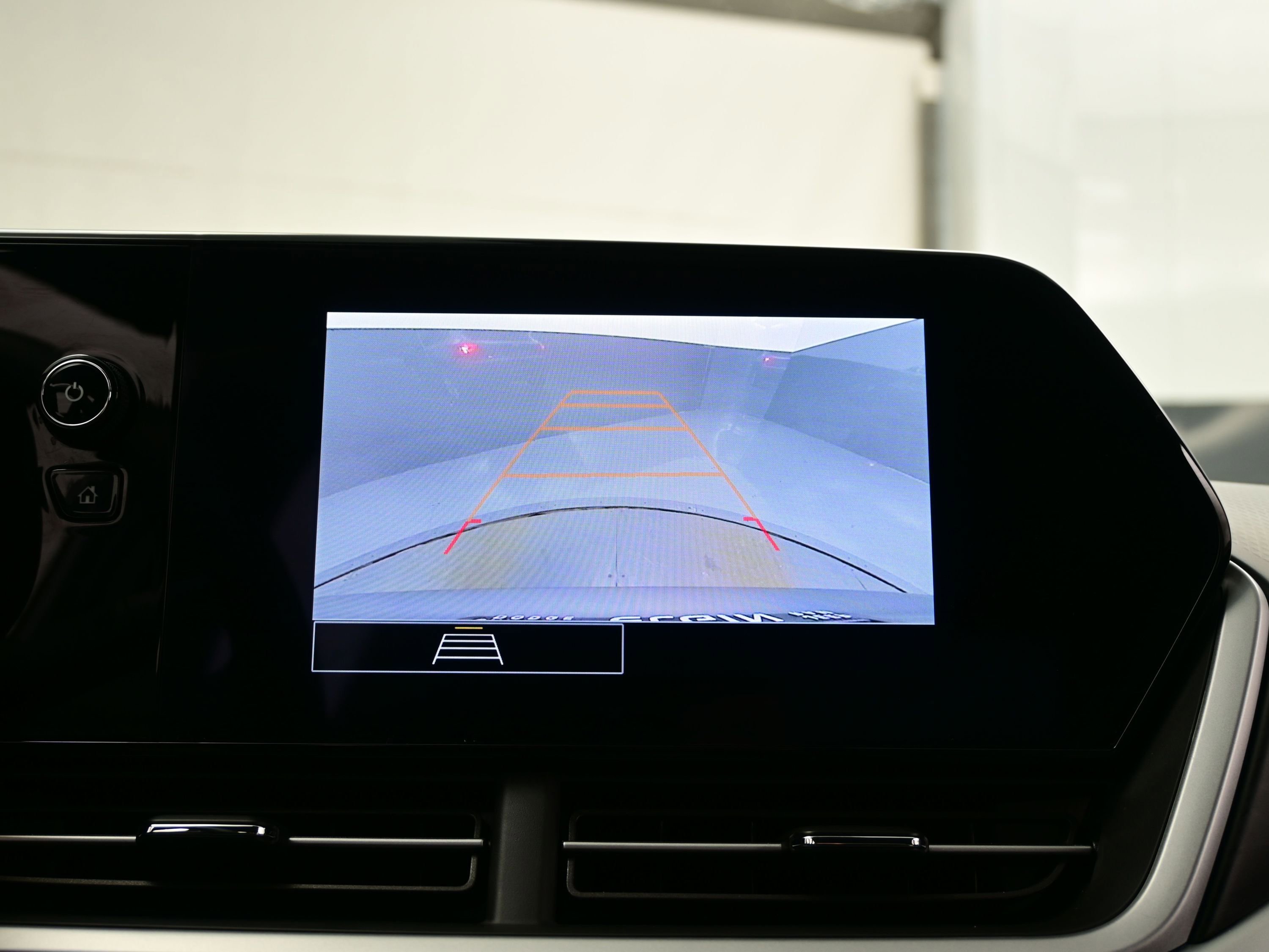 Used 2025 Chevrolet Trax LS w/ Driver Confidence Package image 17