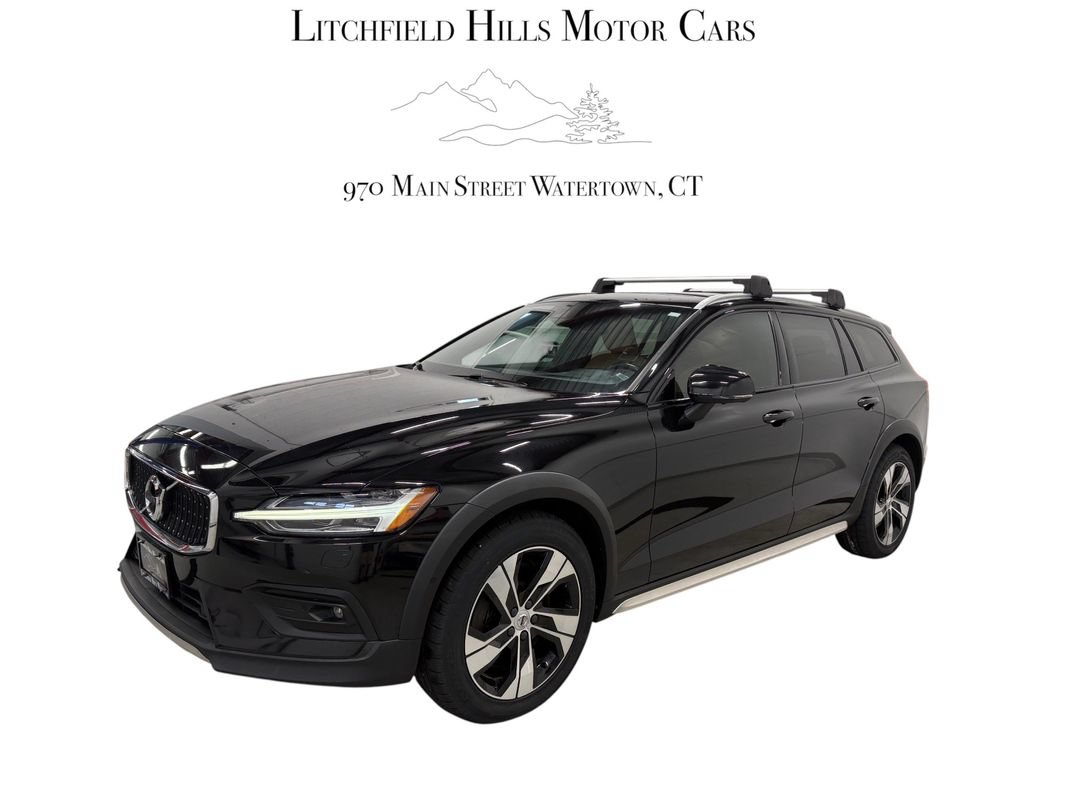 Used 2022 Volvo V60 T5 Cross Country w/ Lounge Package