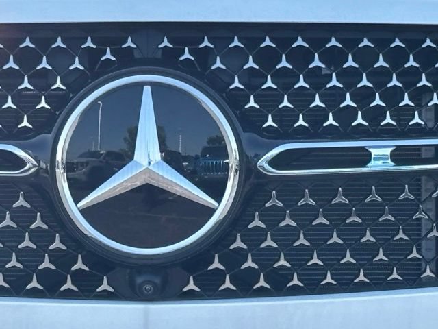 New 2026 Mercedes-Benz GLE 450 4MATIC image 3