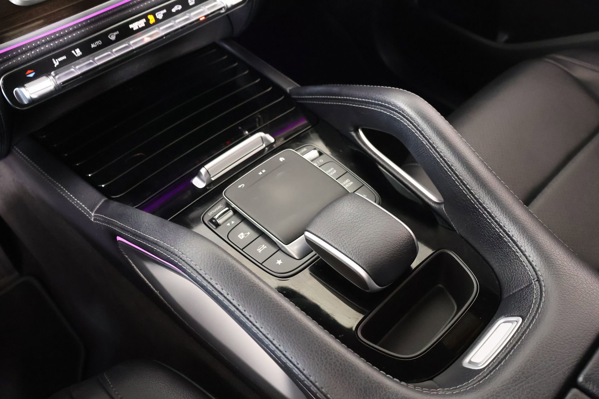 Used 2024 Mercedes-Benz GLE 450 4MATIC image 8