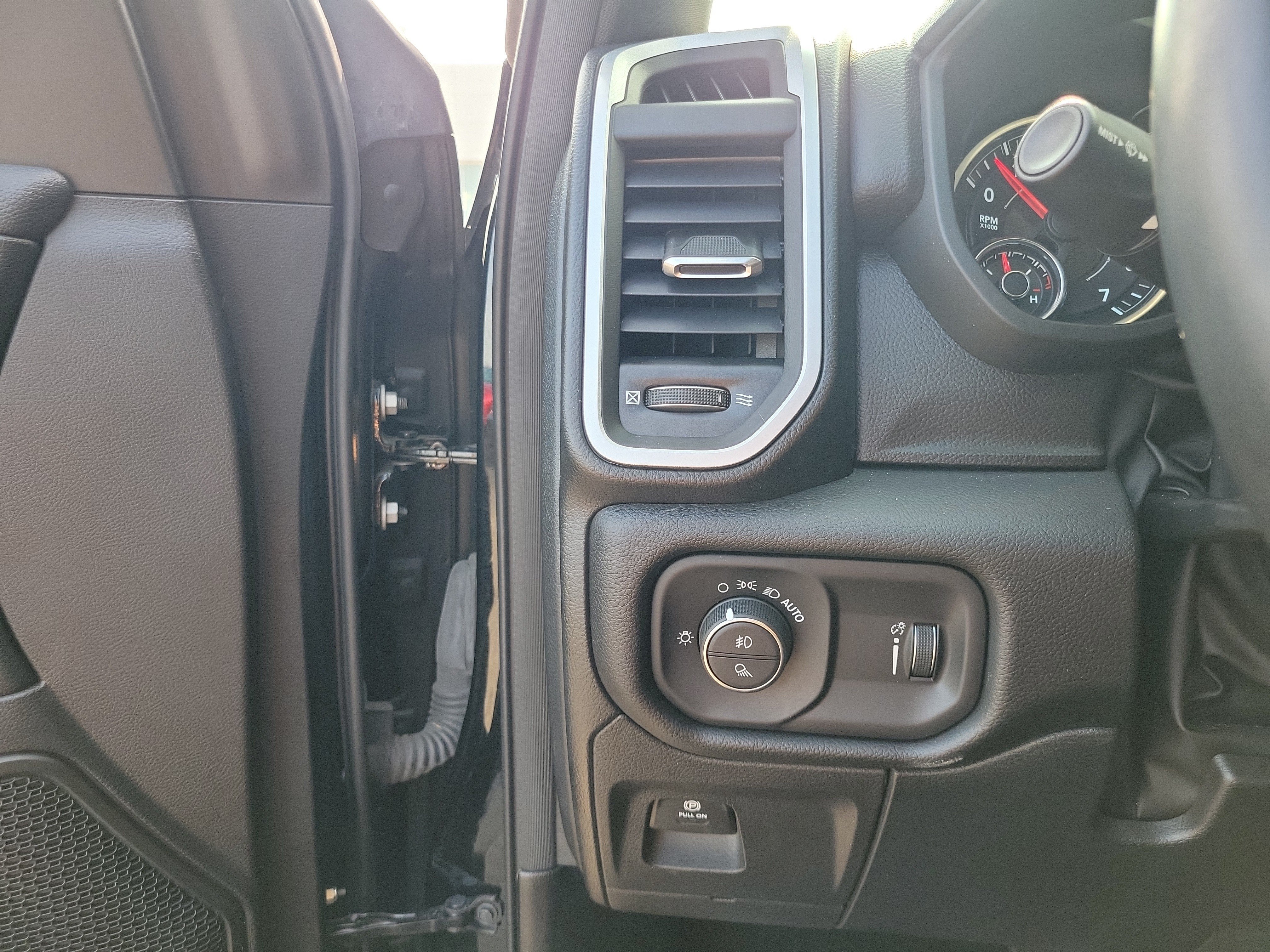 Used 2023 RAM 1500 Big Horn AWD/4WD image 20