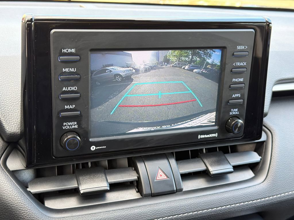 Used 2020 Toyota RAV4 XLE w/ Convenience Package image 28
