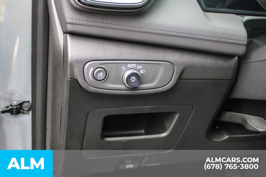 Used 2025 Chevrolet TrailBlazer LT FWD image 29