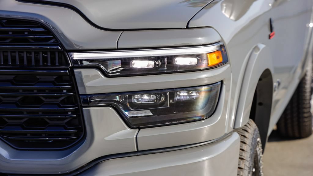 New 2026 RAM 2500 Limited AWD/4WD image 5
