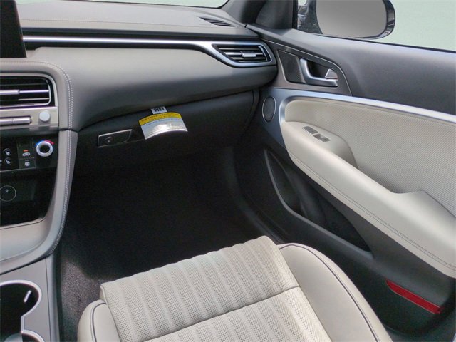 Certified 2025 Genesis G70 2.5T w/ Sport Prestige Package image 15