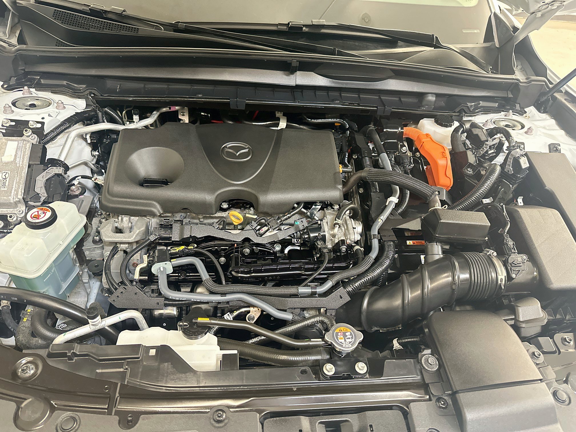 Used 2025 MAZDA CX-50 AWD 2.5 Hybrid w/ Premium Pkg image 36