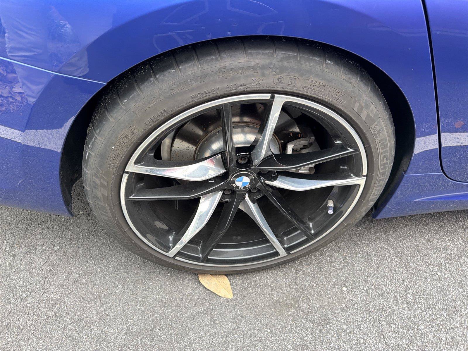 Used 2021 BMW 330i Sedan w/ M Sport Package RWD image 9