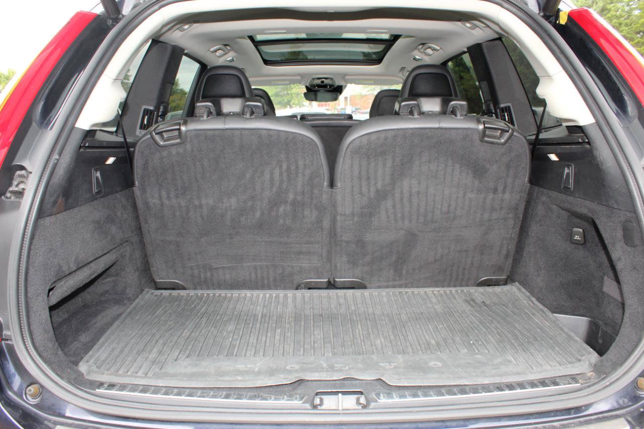 Used 2017 Volvo XC90 T6 Momentum w/ Vision Package AWD/4WD image 17