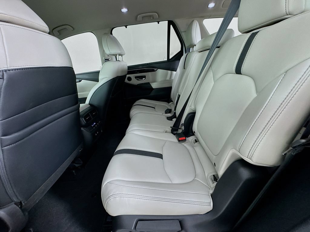 Used 2026 Honda Pilot EX-L image 32