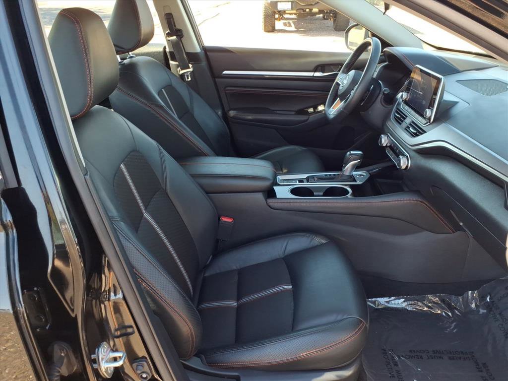 Used 2023 Nissan Altima 2.5 SR image 10