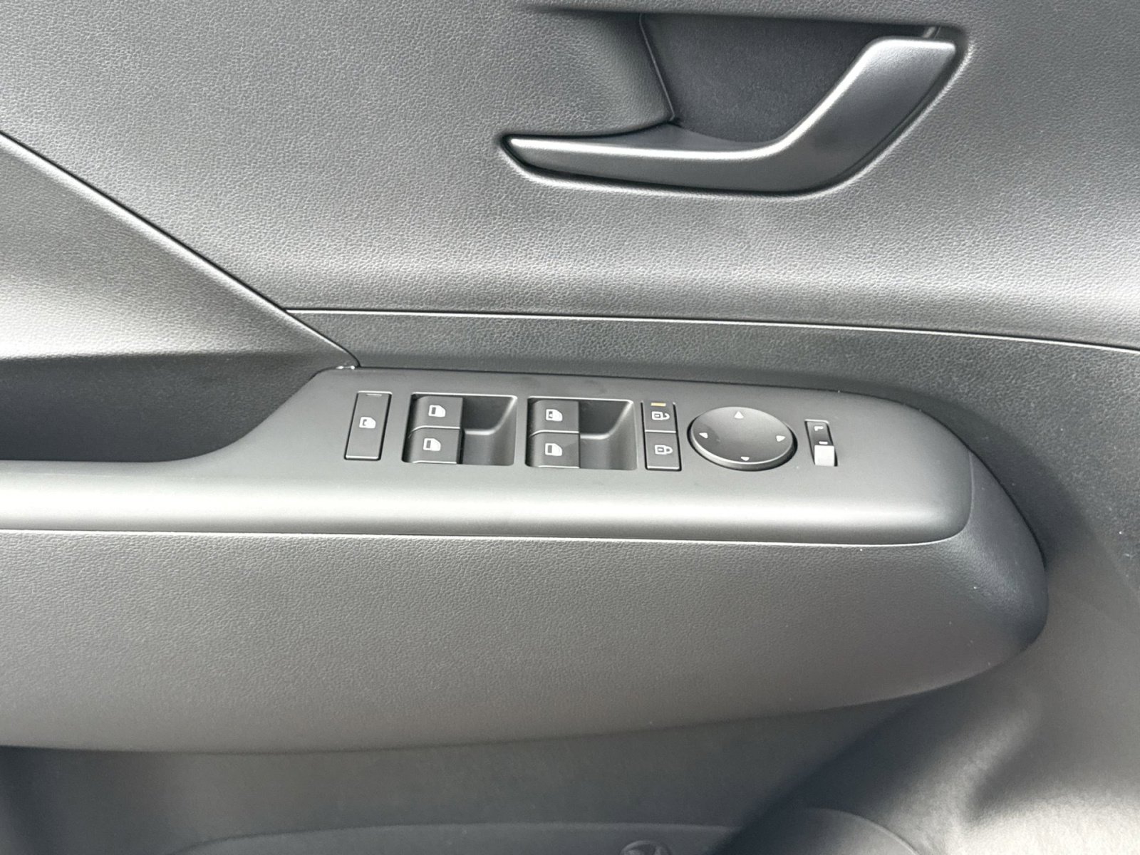 New 2026 Hyundai Kona SE image 15