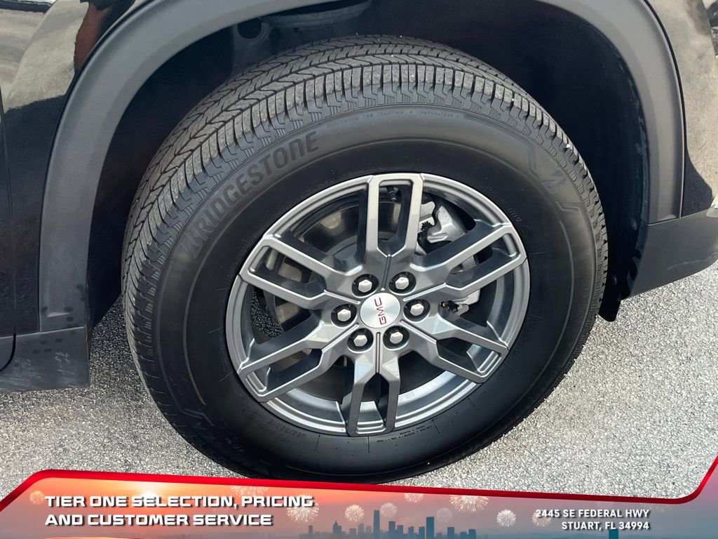 Used 2025 GMC Acadia Elevation image 21