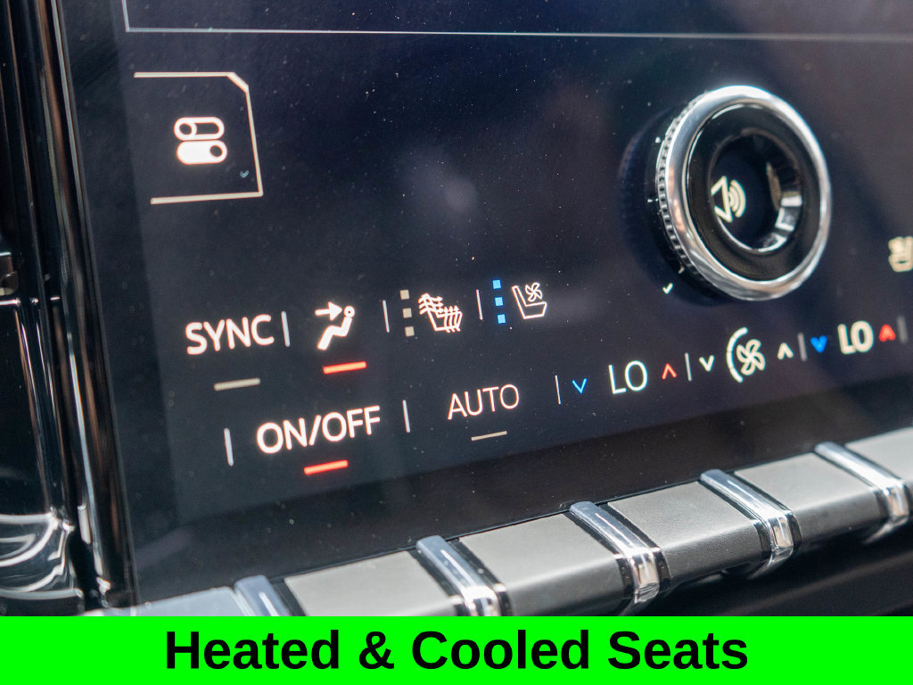 Certified 2025 GMC Yukon XL Denali Ultimate AWD/4WD image 31