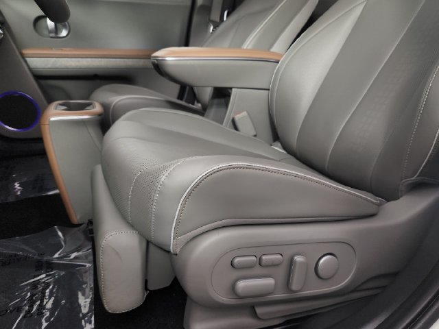 Certified 2024 Hyundai Ioniq 5 Limited AWD/4WD image 13