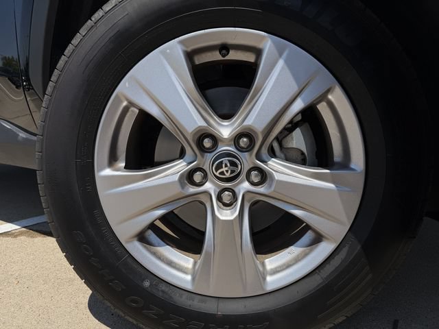 Certified 2025 Toyota RAV4 XLE AWD/4WD image 9