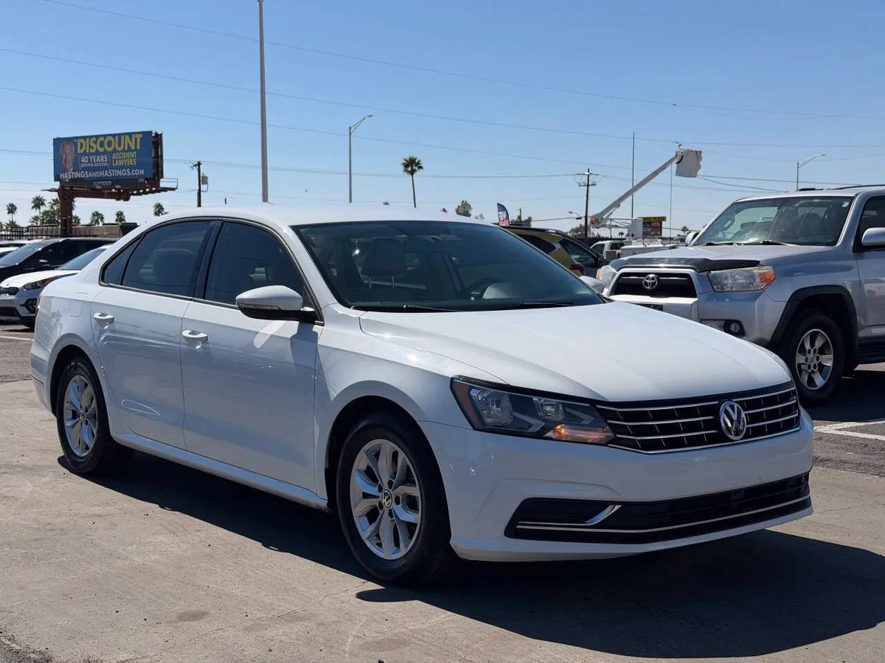 Used 2018 Volkswagen Passat 2.0T S FWD image 13