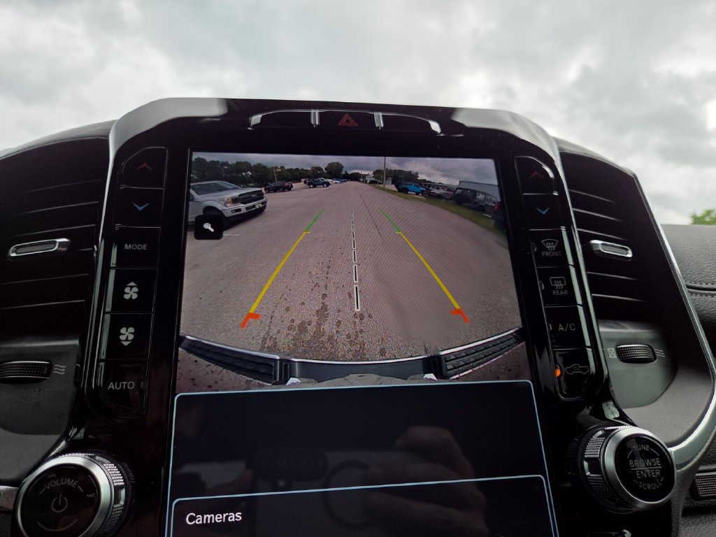 Used 2023 RAM 1500 Laramie AWD/4WD image 36