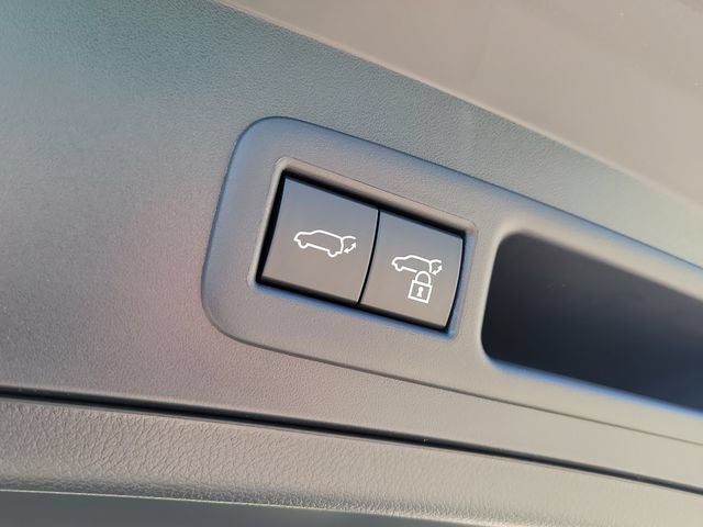 New 2026 Lexus UX 300h AWD image 8
