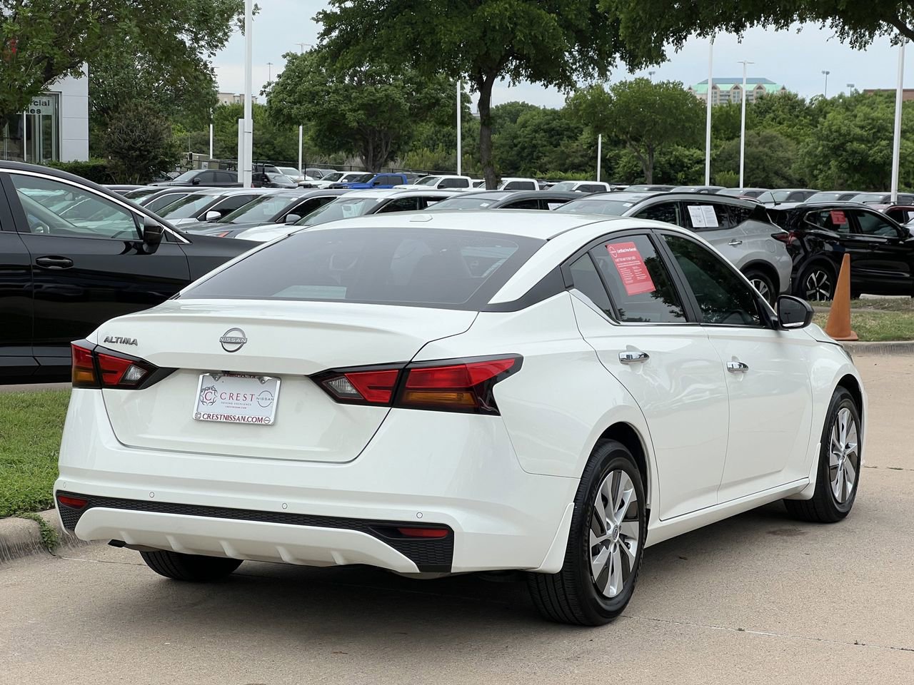 Certified 2025 Nissan Altima 2.5 S FWD image 4