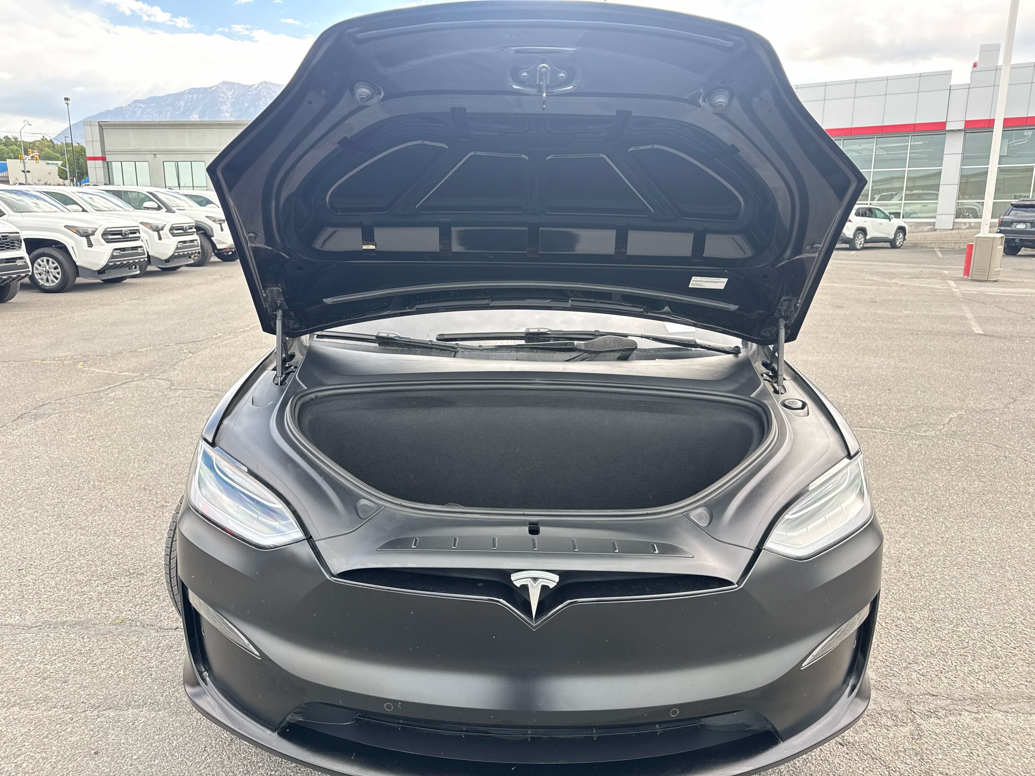 Used 2022 Tesla Model X Plaid AWD/4WD image 9