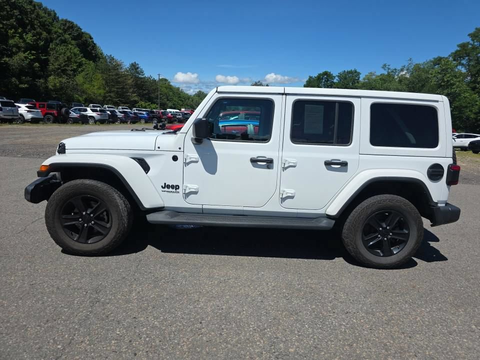 Used 2022 Jeep Wrangler Unlimited Sahara AWD/4WD image 6