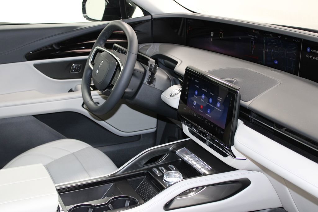 New 2026 Lincoln Nautilus Reserve image 30